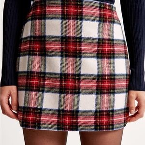Abercrombie wool blend skirt in red plaid size medium